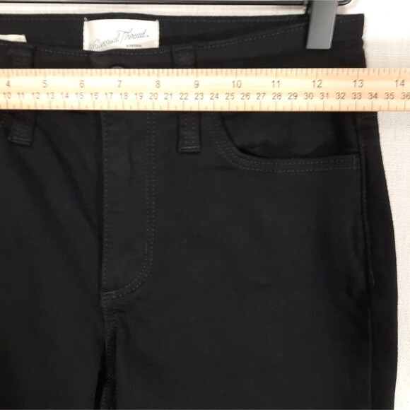 Universal Thread High Rise Skinny Jeans Size 2 / 26R Dark Black Stretch Denim - Picture 7 of 14